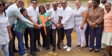 El Alcalde Dío Astacio comienza Obras Comunitarias en La Ureña