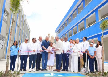 UASD inaugura Liceo Experimental Mercedes Esquea