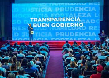 Deligne: Abinader da impulso sin precedentes al Sur; lleva “El País que Construye Luis” a Barahona