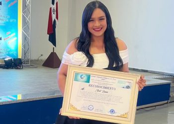 Sindicato Nacional de Trabajadores de la Prensa reconoce a periodista Yicet Bueno