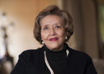 Muere la ex primera dama de Colombia Nydia Quintero, abuela del senador herido en atentado