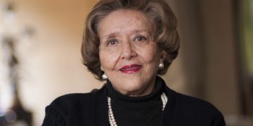 Muere la ex primera dama de Colombia Nydia Quintero, abuela del senador herido en atentado