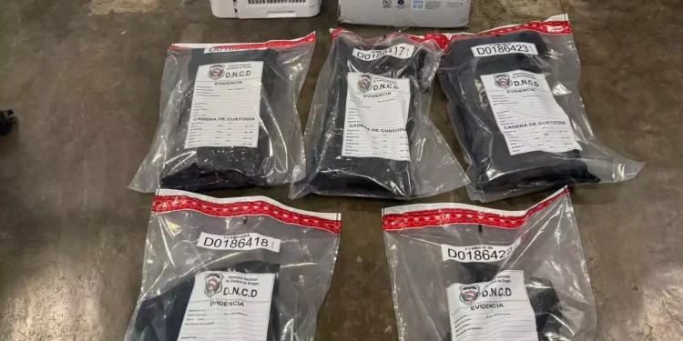 Incautan aire acondicionado portátil lleno de paquetes de marihuana