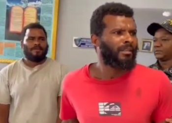 Madres acusan a sus hijos de agresión en Villa Riva