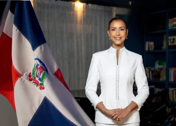 Selinee Méndez propone enseñar la Constitución en todas las escuelas