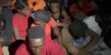 Ejército intercepta grupo de 30 inmigrantes indocumentados en zona rural de Villa Vásquez