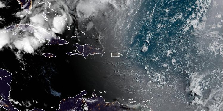 Indomet: Sistema anticiclónico y partículas de polvo inciden en las condiciones meteorológicas, temperatura calurosa en el país