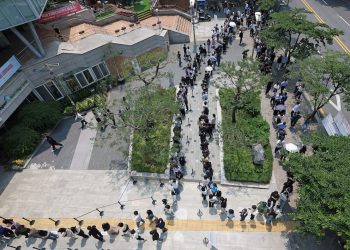 Corea del Sur elige presidente tras la salida del anterior por su intento de aplicar la ley marcial