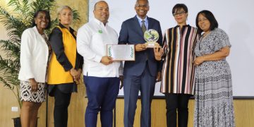 Reconocen varios centros educativos de la Regional 15 en concurso  “Mi Escuela Limpia”