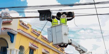 El INTRANT inicia intervención red semafórica en la ciudad de San Cristóbal
