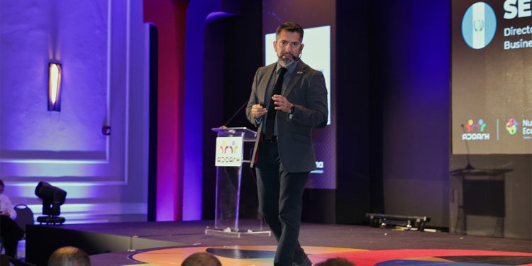 Gestores humanos celebran su día con la mirada puesta en la IA