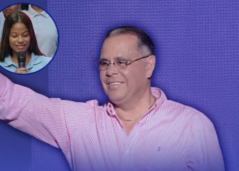 «Gracias por enseñarnos que el éxito se comparte con humildad”, estudiante a Juan Ramón Gómez Díaz