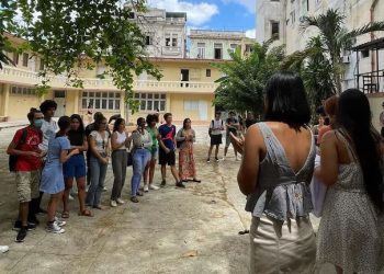 Tensión en Cuba por el aumento del precio de Internet