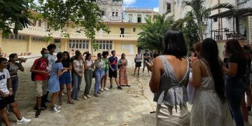 Tensión en Cuba por el aumento del precio de Internet