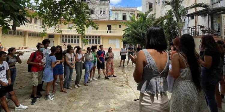 Tensión en Cuba por el aumento del precio de Internet