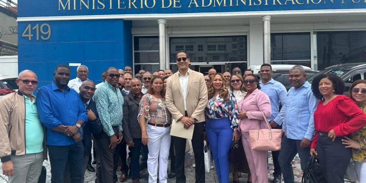 Exdirectores del Minerd denuncian vulneración de derechos adquiridos tras remoción