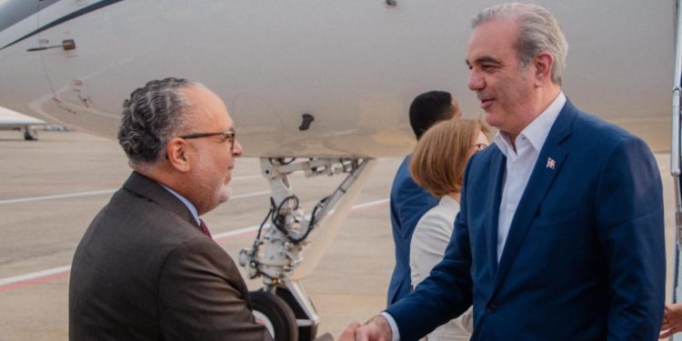 Abinader llega a Ginebra para participar en el Foro Anual de la Coalición Mundial para la Justicia Social