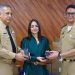 El MIP entrega a la DGM 200 radios y 200 “Bodycams” para fortalecer y transparentar operaciones migratorias