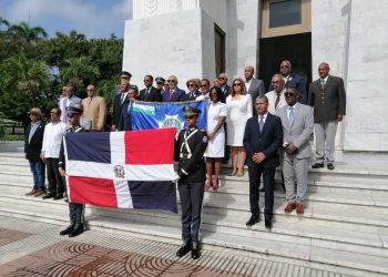 IGREPOL honra a los héroes de la soberanía en su 22º aniversario