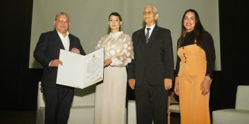 Alcaldía de Moca reconoce trayectoria intelectual y académica de Marjorie Félix