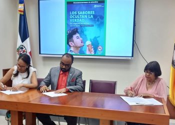 Colegios se comprometen a erradicar el consumo de productos de tabaco en sus instalaciones