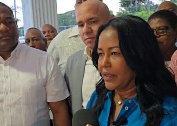 Scarlet Benzán impulsa unidad y respeto a libertad de elección de precandidatos