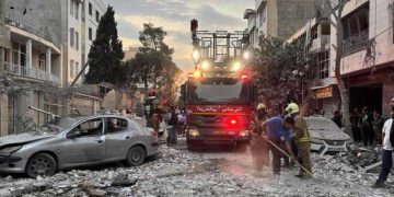 Contabilizan 22 heridos y varias personas atrapadas tras el ataque de Irán contra Israel