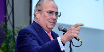 Charlie Mariotti afirma: "Verón merece lo que produce y el gobierno debe cumplirle a Higüey"