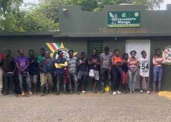 Ejército detiene a 52 indocumentados que intentaban evadir puestos de vigilancia en Montecristi y Dajabón