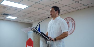 Motiva a futuros ingenieros a contribuir con transformación del sector construcción de RD