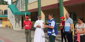 Trasladan de Cristo Rey a sor Mercy Guzmán luego de protestan por terminación de pabellón en la Escuela Parroquial