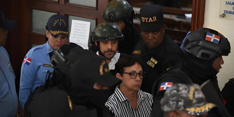 Depositarán hoy apelación contra coerción impuesta Antonio y Maribel Espaillat