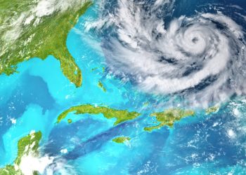 Temporada de huracanes 2025: 5 recomendaciones preventivas para mantener la operación de las empresas