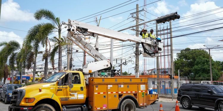 Milton Morrison, director de INTRANT restablece la red semafórica de San Cristóbal en tiempo récord