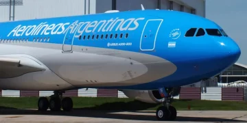 Gobierno de Milei ofrece vuelos de evacuación para ciudadanos argentinos varados en Israel