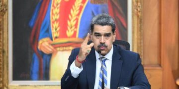 Maduro emite alerta máxima contra EE.UU. y pide a venezolanos no viajar allí