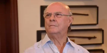 Hipólito Mejía encabeza movilización del PRM en el ESTE en apoyo a Carolina Mejía