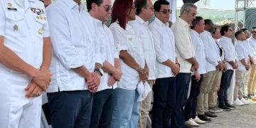 Presidente Abinader encabeza primer picazo para construcción de Puerto Turístico en Samaná