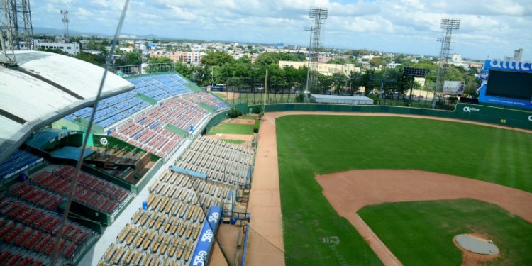 Abinader crea comisión para evaluar construcción de estadio de béisbol en el Ensanche La Fe