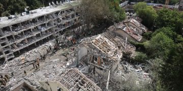 Irán ataca aeropuerto de Ben Gurion tras bombardeo de EE.UU.