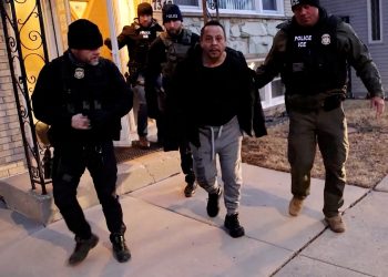 Redadas de ICE en Los Ángeles desatan caos y protestas: Hay decenas detenidos