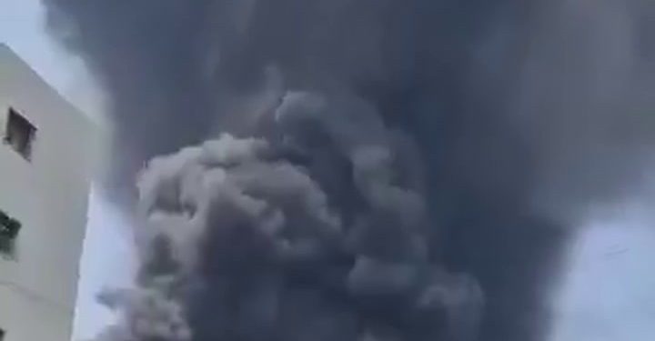 Un avión de Air India se estrelló poco después de despegar rumbo a Londres con más de 240 personas a bordo