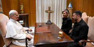 Zelensky llegó a Roma en busca de apoyo internacional: audiencia con León XIV y conferencia de reconstrucción de Ucrania
