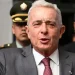 El ex presidente de Colombia Álvaro Uribe fue declarado culpable por soborno a un testigo
