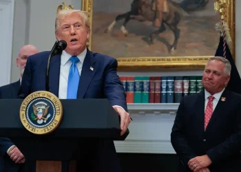 Trump celebra los aranceles: «Hacen que EEUU sea grande y rico de nuevo»