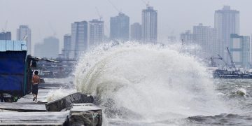 Suben a 25 las muertes por lluvias en Filipinas que sigue bajo los efectos de los ciclones