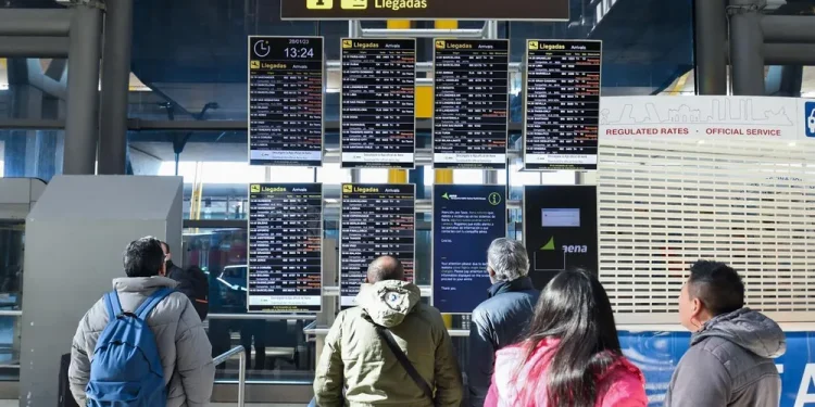 Miles de vuelos cancelados en la huelga de dos días de los controladores aéreos franceses