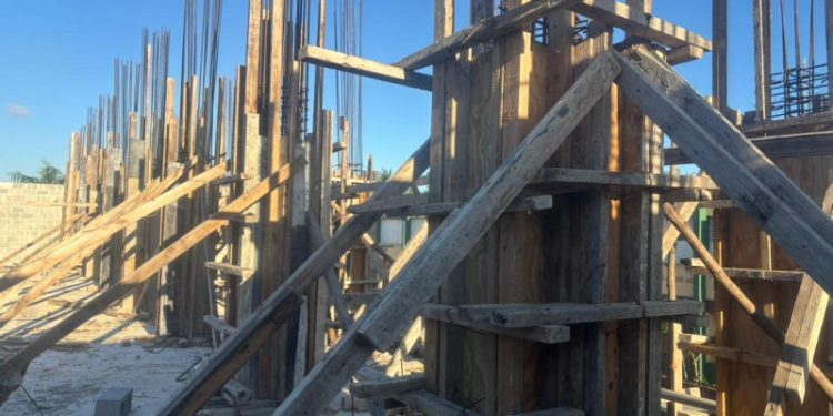 Se implementarán aulas móviles en el Centro Educativo Cristo Rey