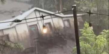 Inundaciones repentinas en Nuevo México dejan tres desaparecidos y 85 rescates