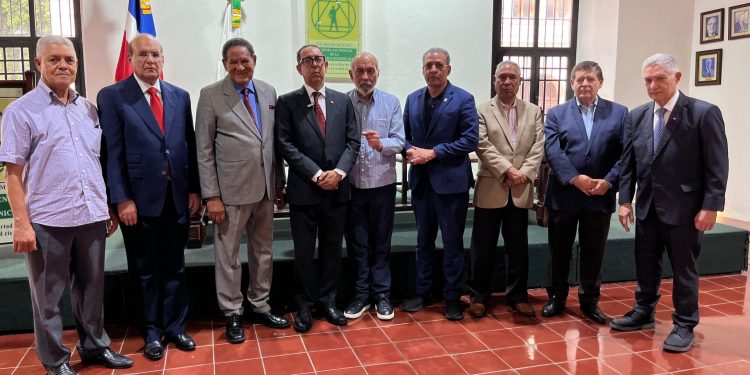 Academia de Ciencias crea comisión para evaluar impacto de Barrick Gold